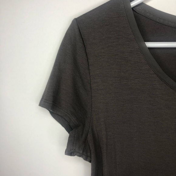 Banana Republic dark grey luxe touch tee short sleeve scoop neck S - Picture 3 of 8